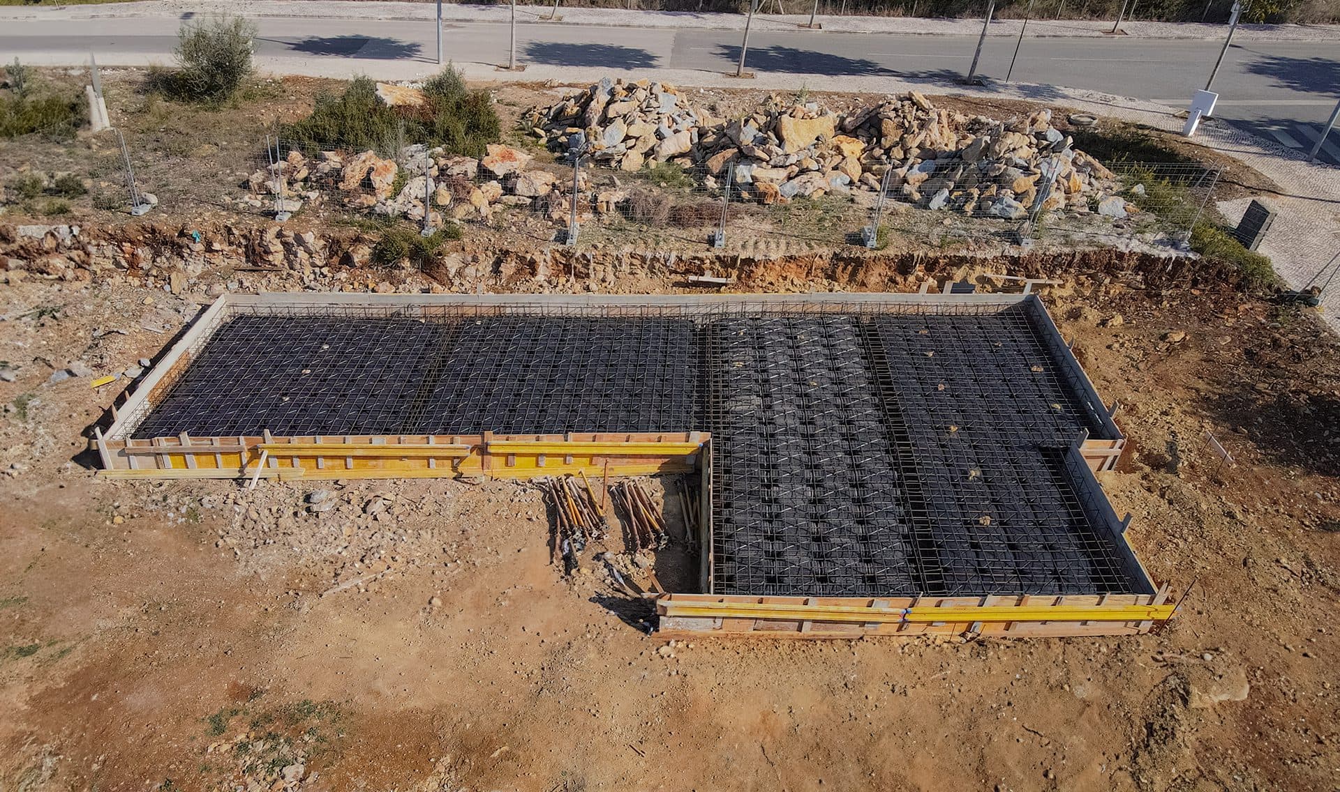 Fundação de betão ensoleiramento geral